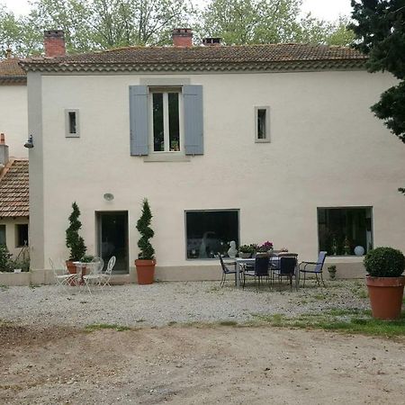 Hotel Manoir En Crau Arles Esterno foto